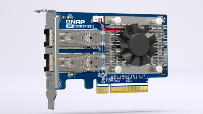 QNAP tarjeta QXG-25G2SF-E810