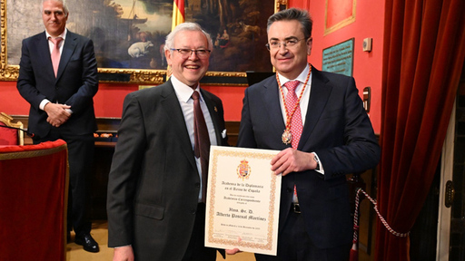 Academia Diplomacia Alberto Pascual