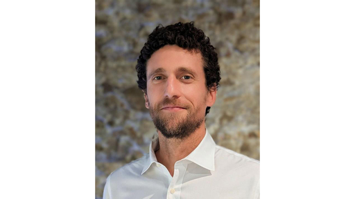 Adrian Groba - QNAP - Sumario 720